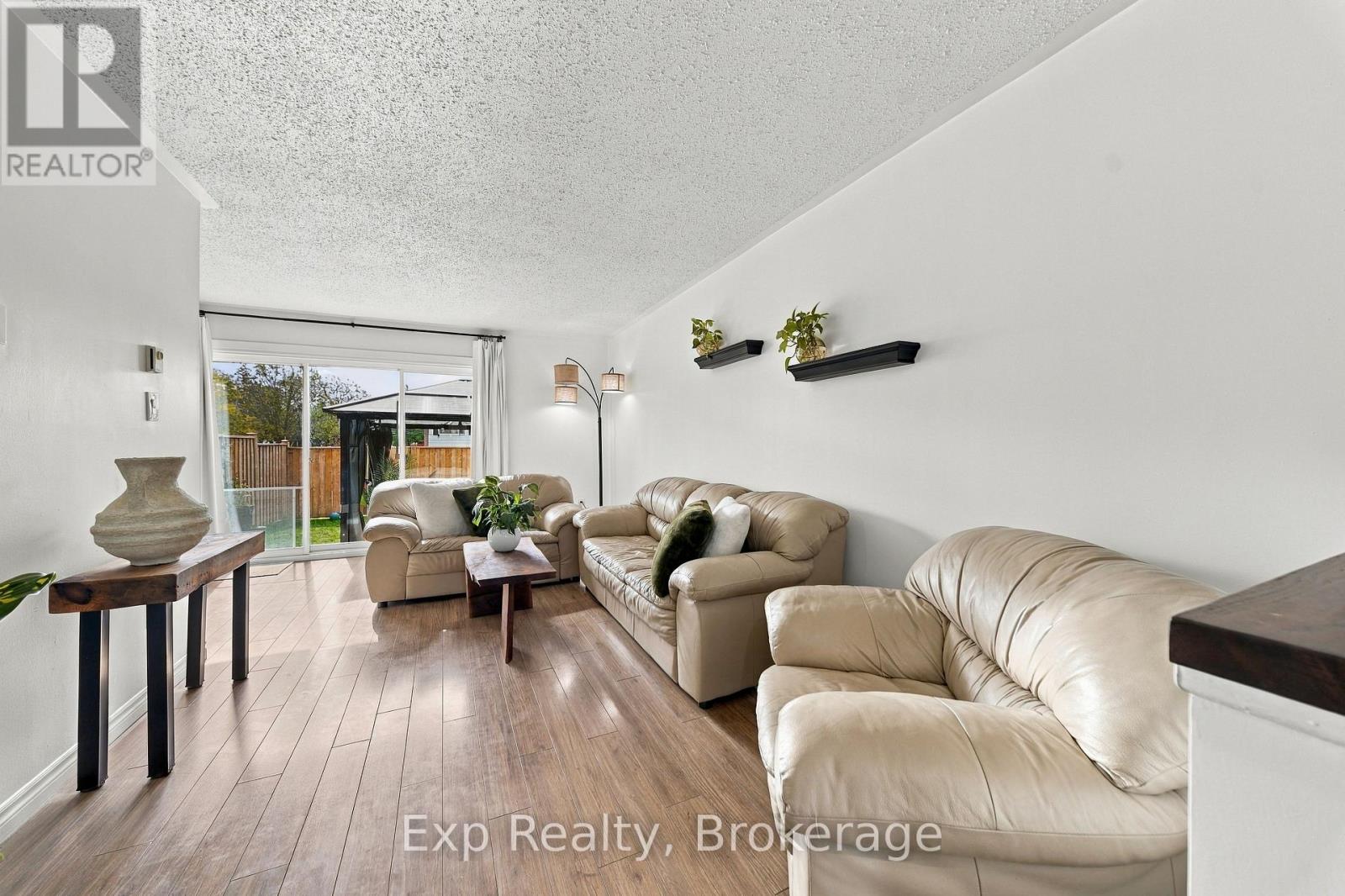 D - 50 Cascade Boulevard Property Photo 12