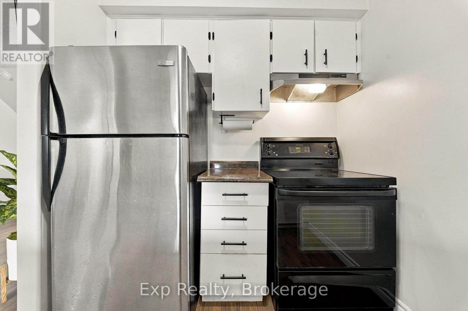 D - 50 Cascade Boulevard Property Photo 18