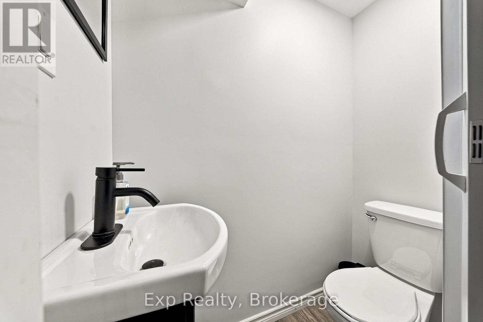 D - 50 Cascade Boulevard Property Photo 29