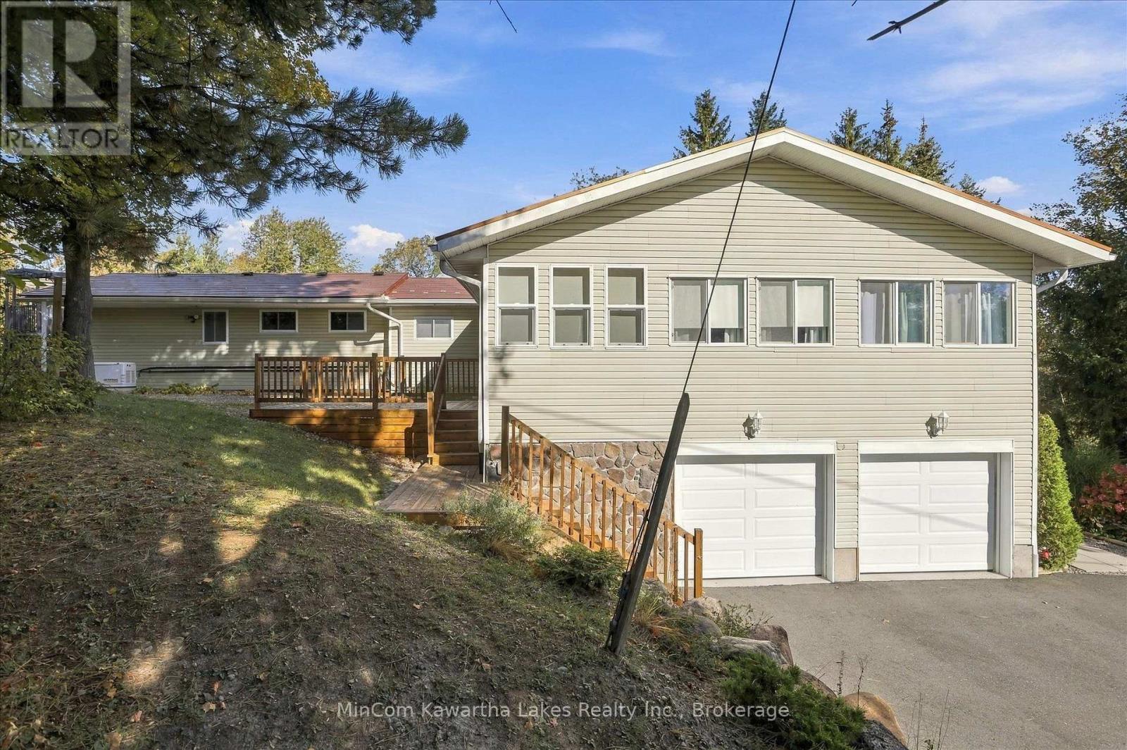 572 Fallis Line Property Photo 2