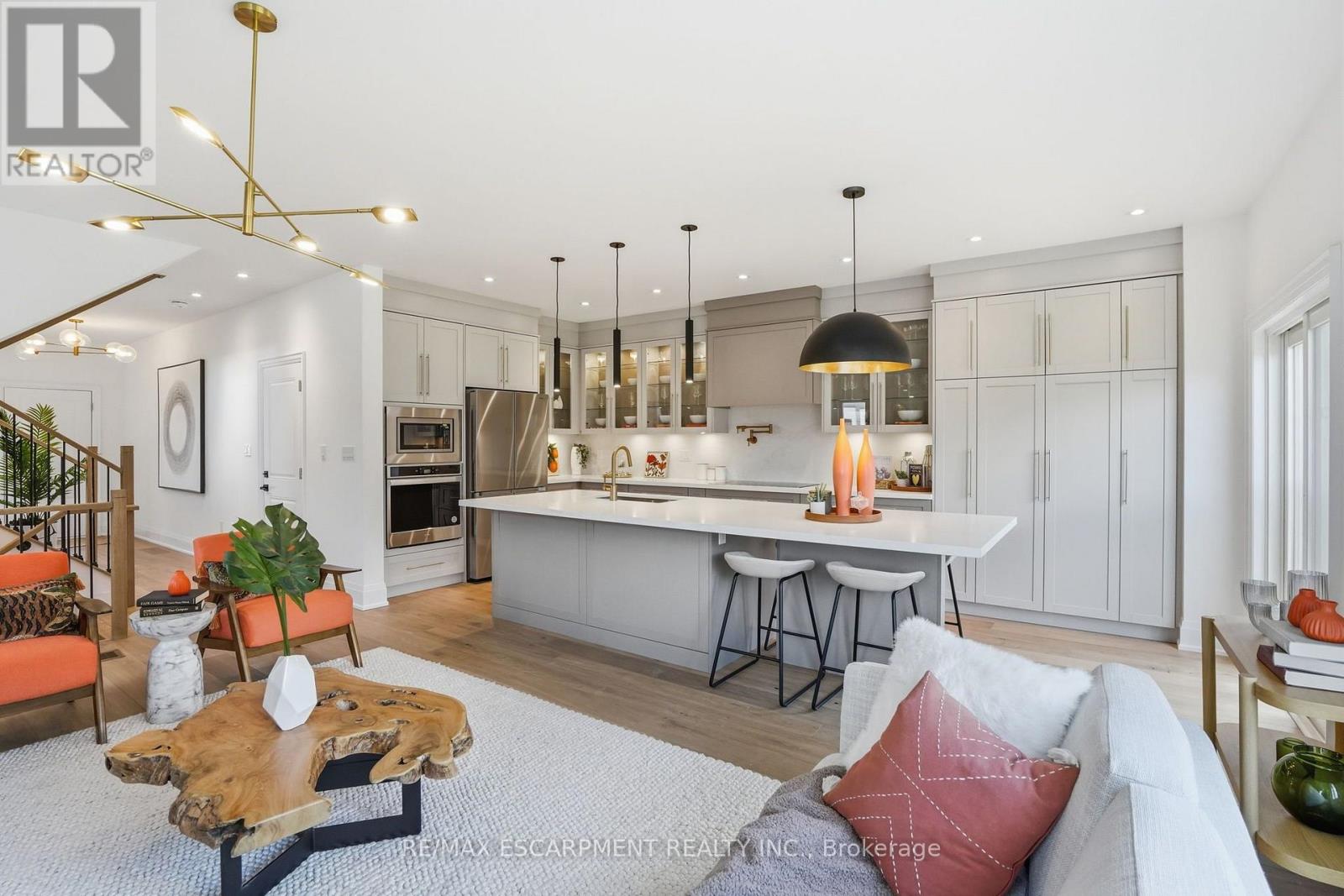 21 Rainey Drive Property Photo 5