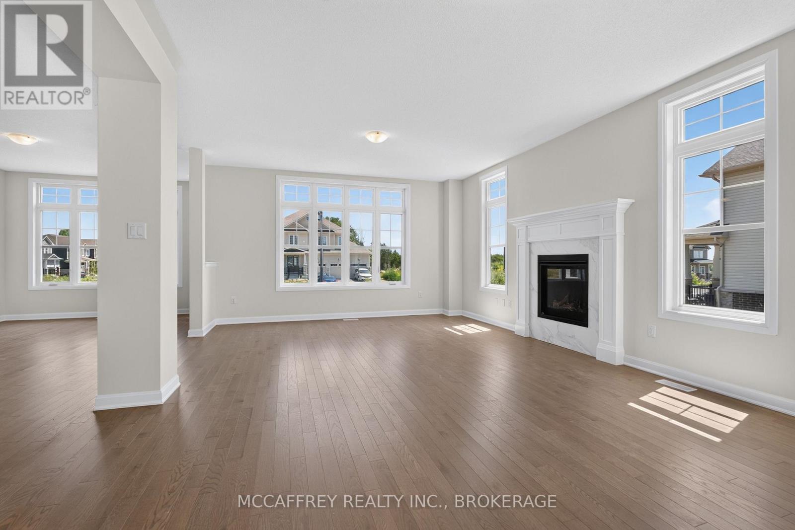 103 Gildersleeve Boulevard Property Photo 7