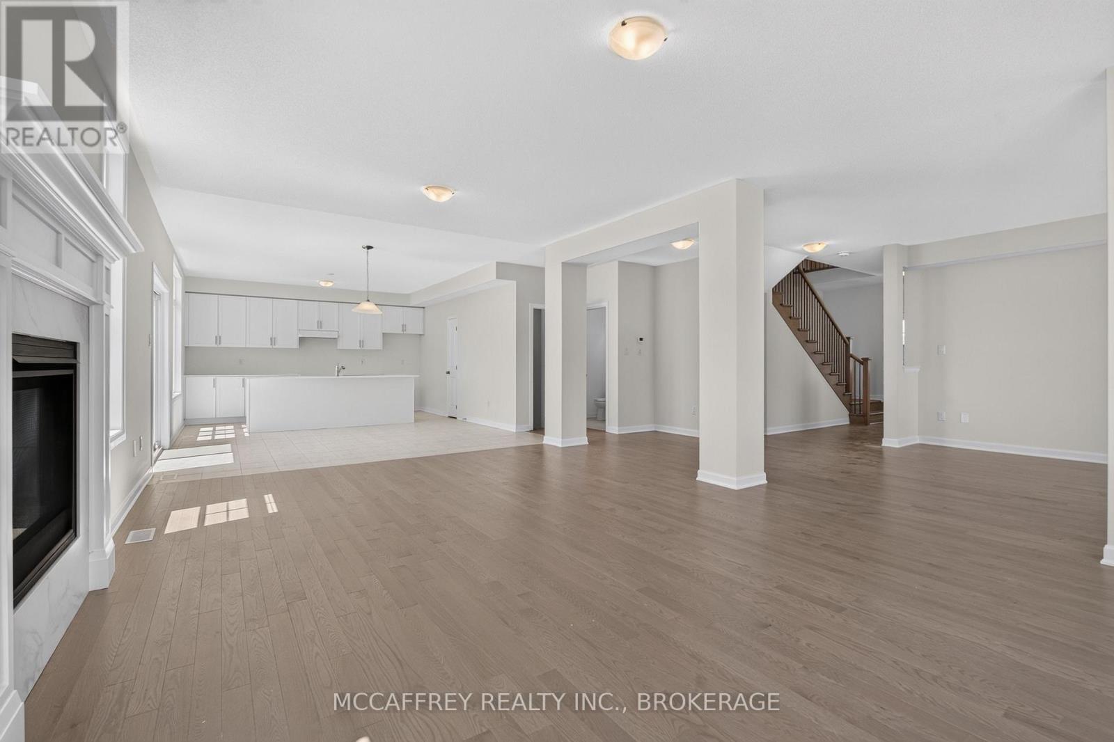 103 Gildersleeve Boulevard Property Photo 11