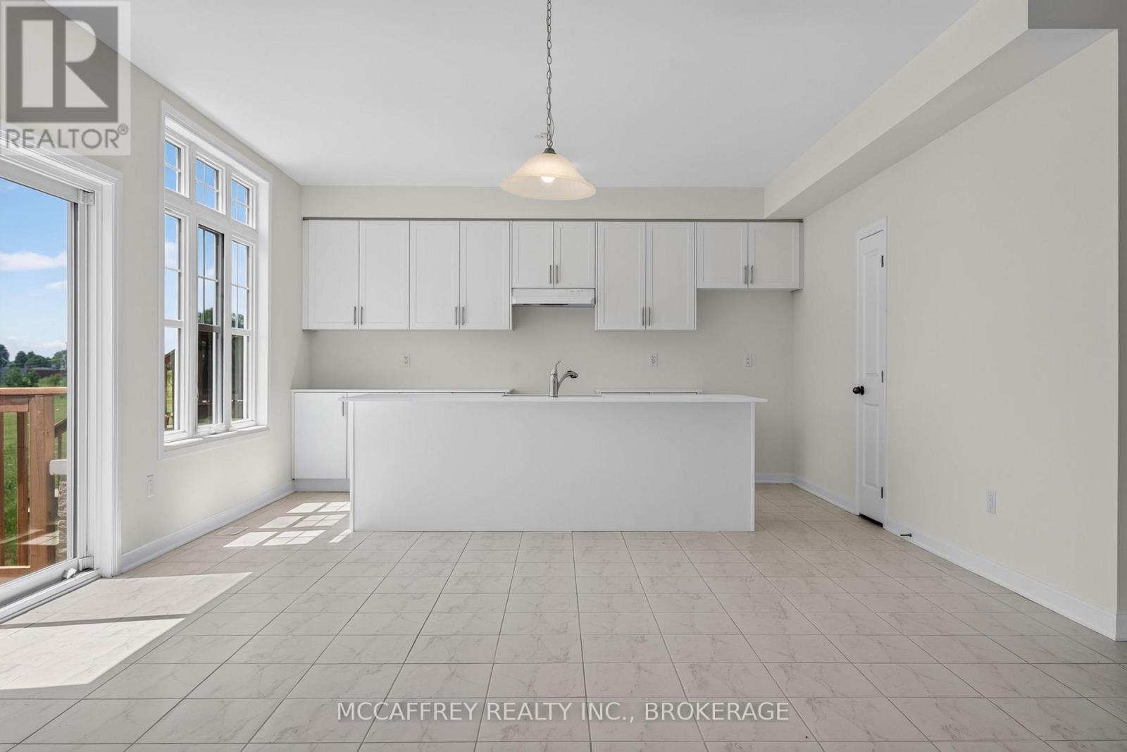 103 Gildersleeve Boulevard Property Photo 13