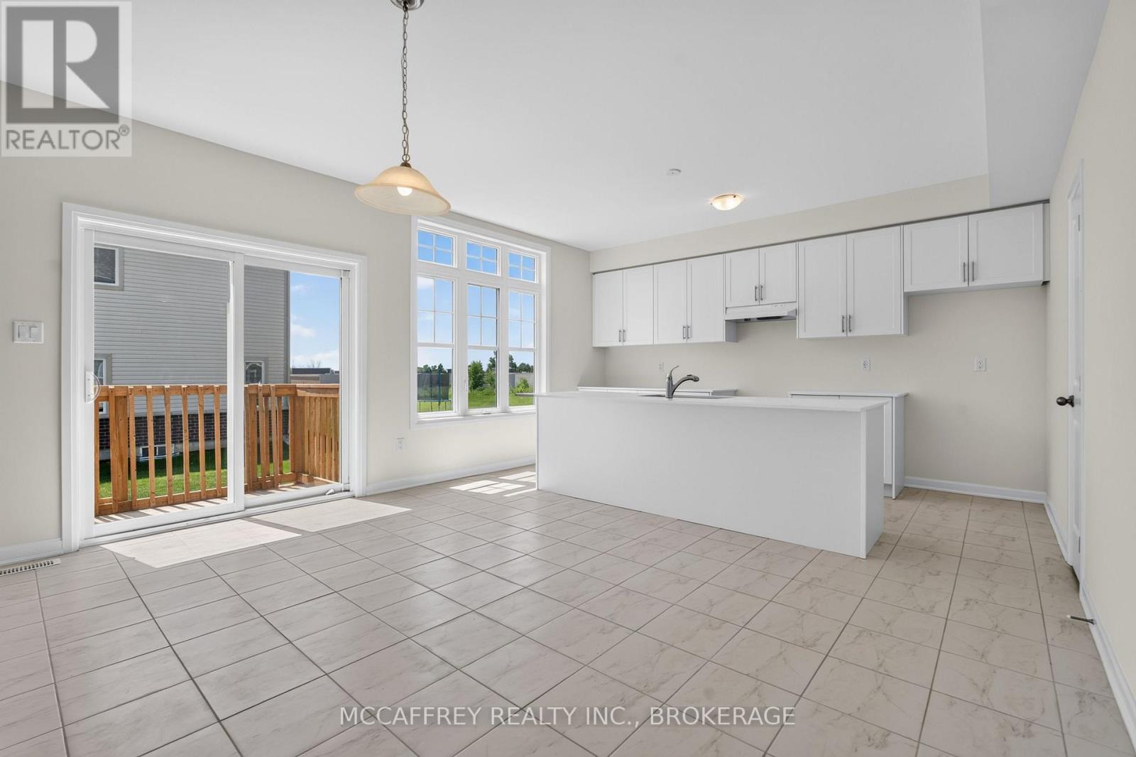 103 Gildersleeve Boulevard Property Photo 14