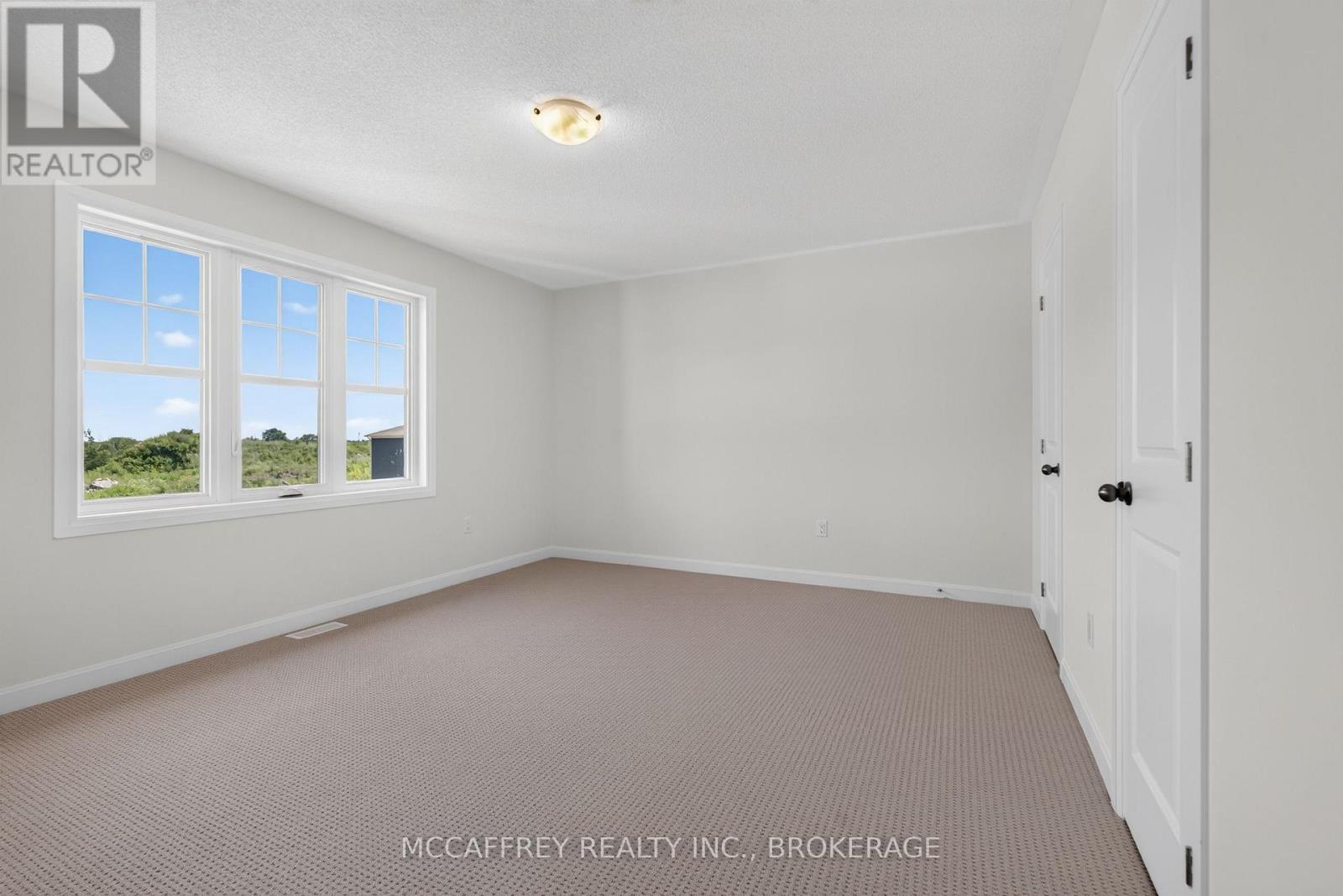 103 Gildersleeve Boulevard Property Photo 30
