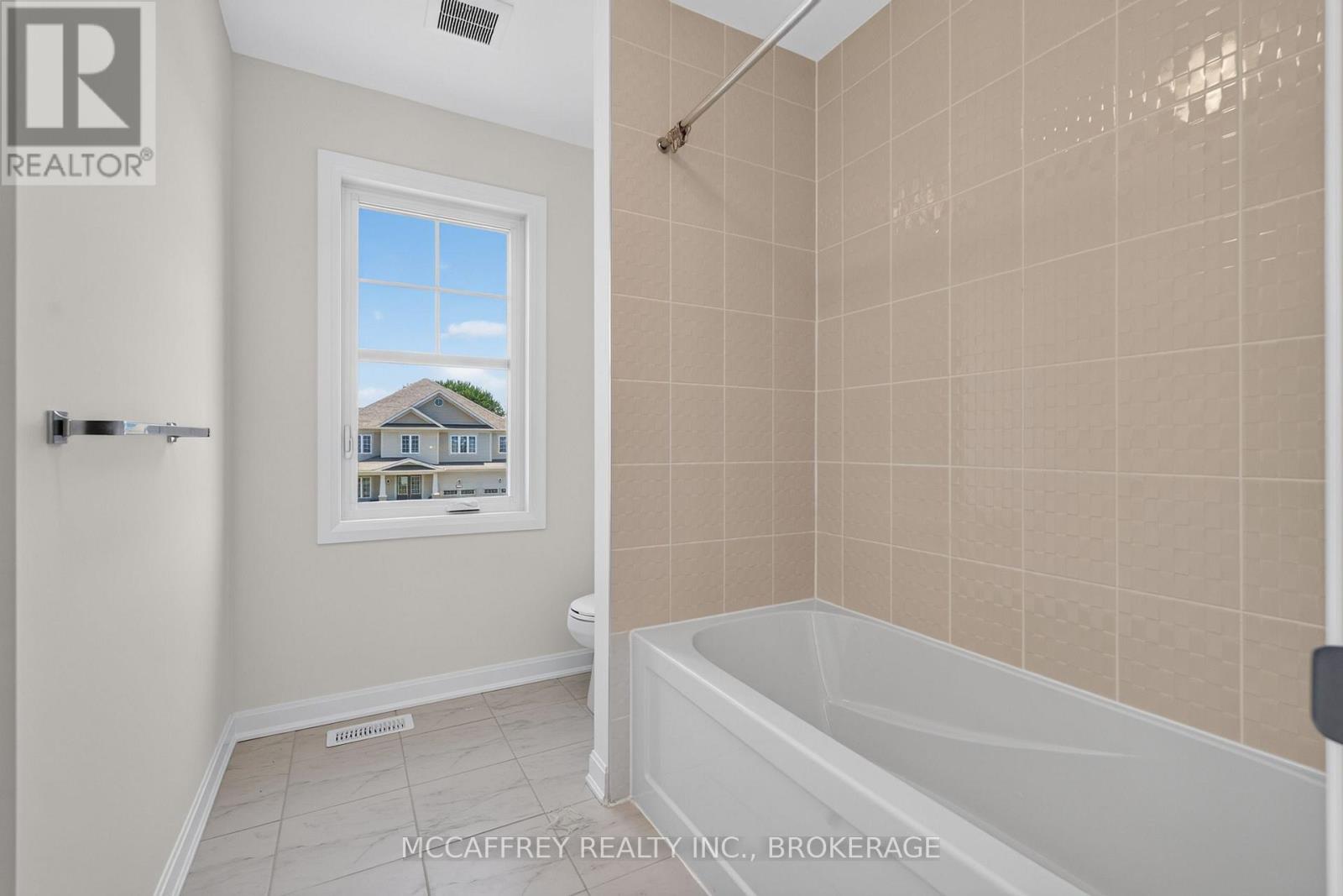 103 Gildersleeve Boulevard Property Photo 33