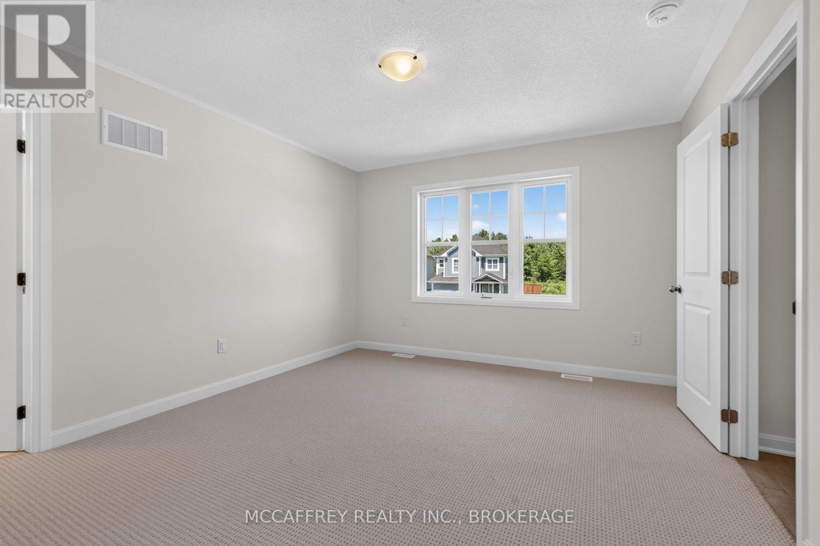 103 Gildersleeve Boulevard Property Photo 37