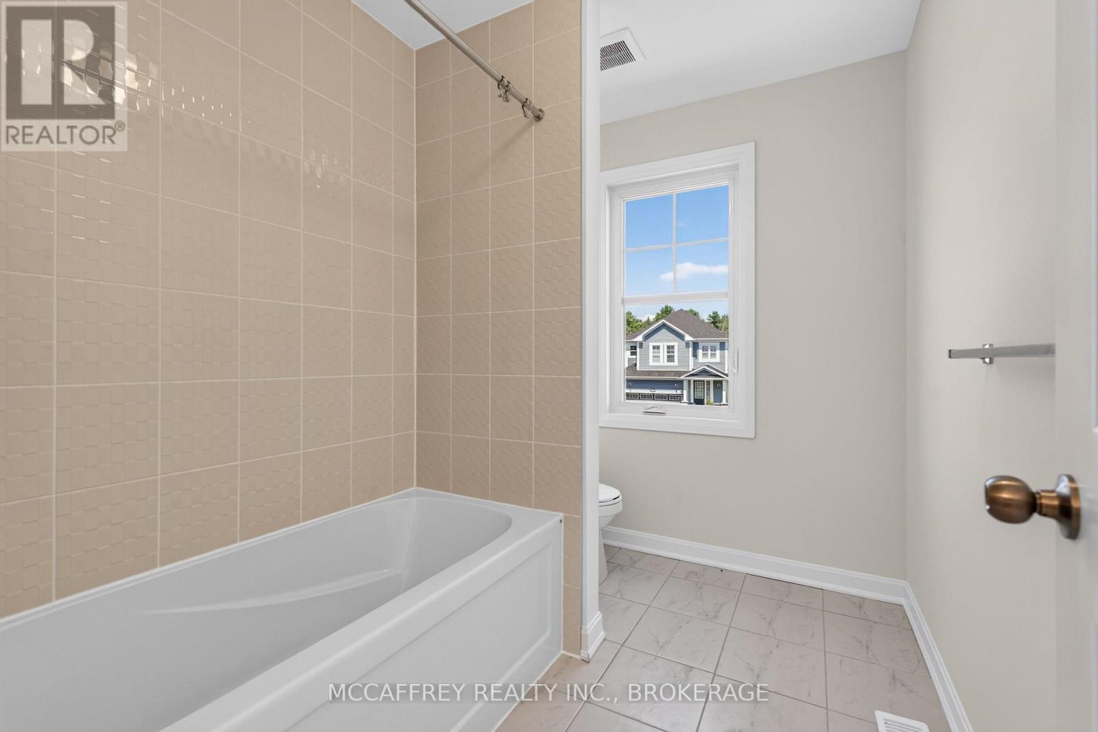 103 Gildersleeve Boulevard Property Photo 39