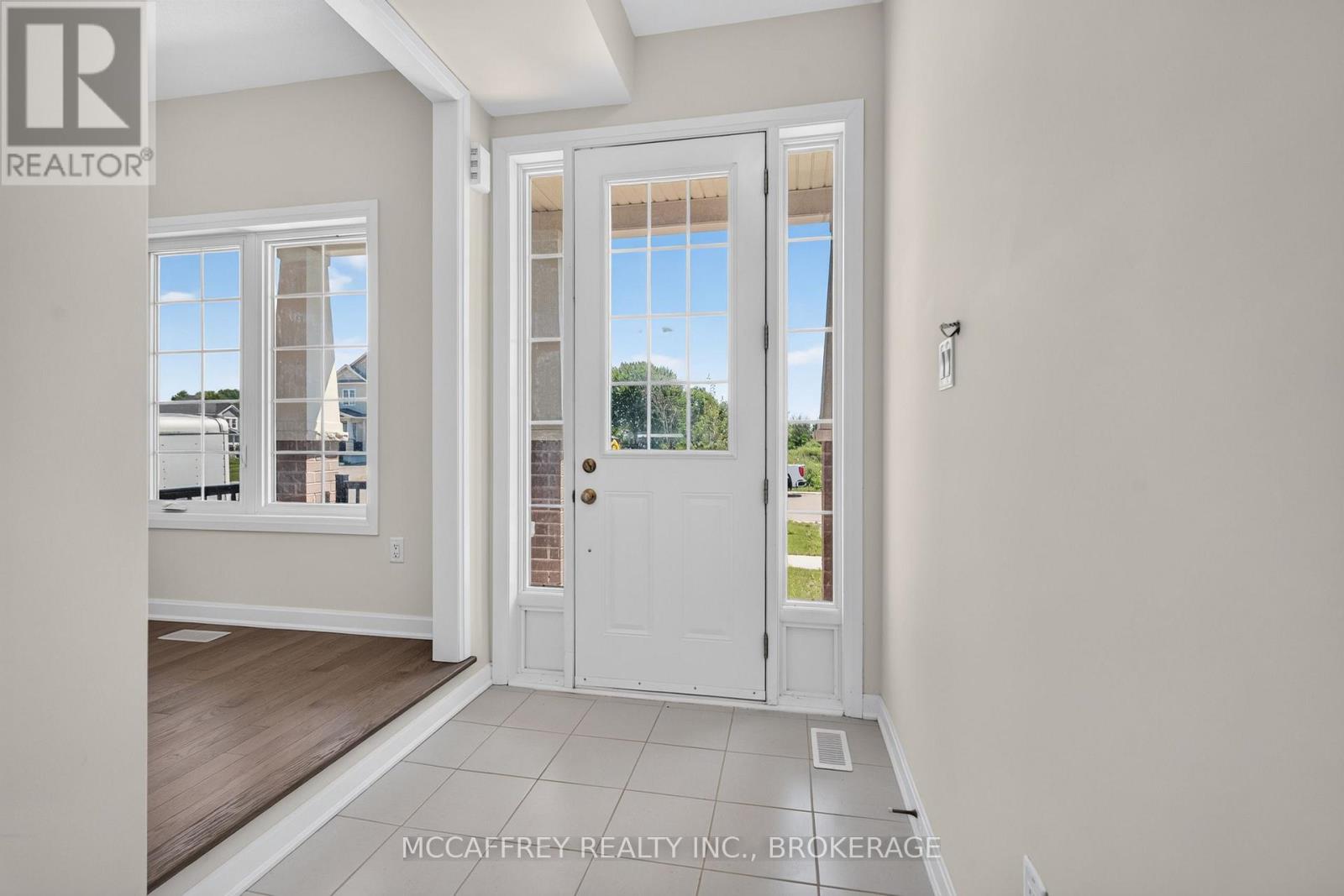117 Windermere Boulevard Property Photo 4