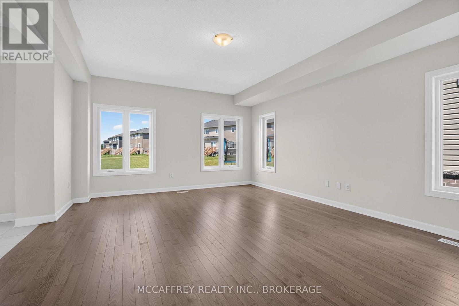 117 Windermere Boulevard Property Photo 10