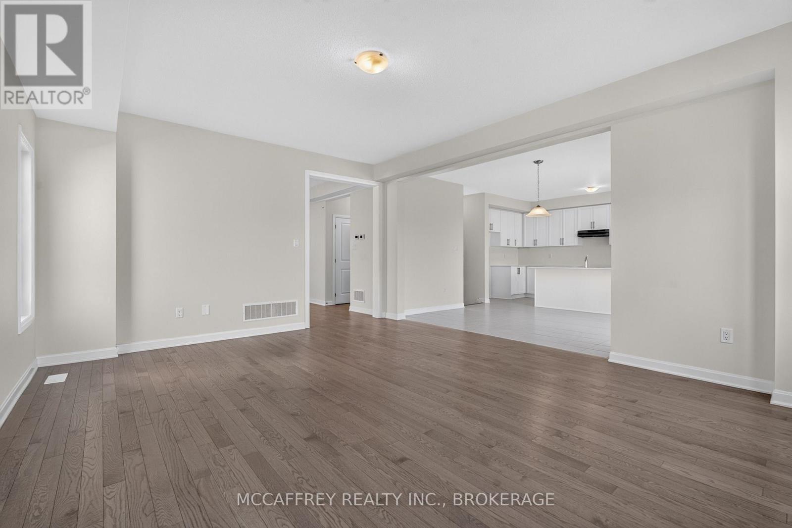 117 Windermere Boulevard Property Photo 12