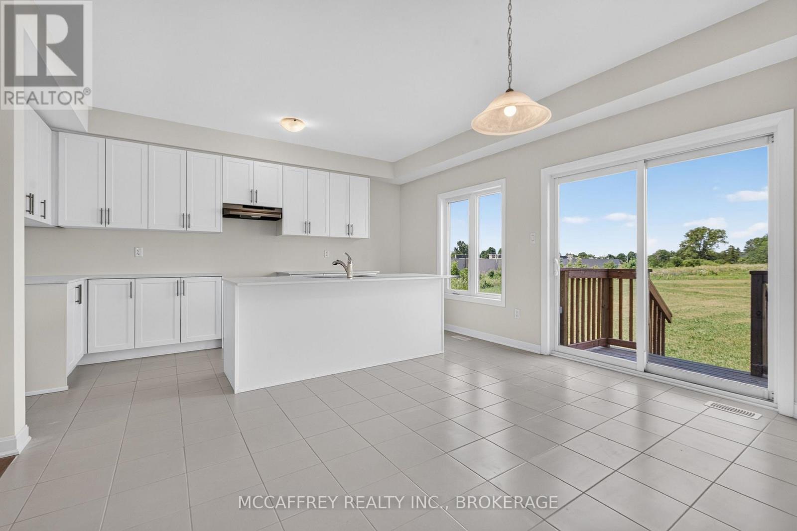 117 Windermere Boulevard Property Photo 14