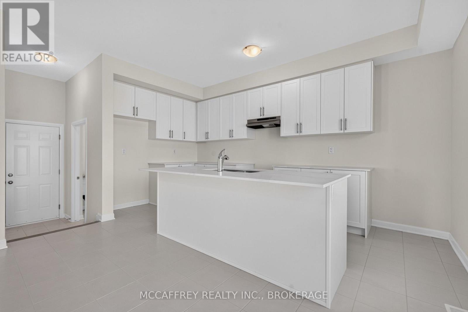 117 Windermere Boulevard Property Photo 15