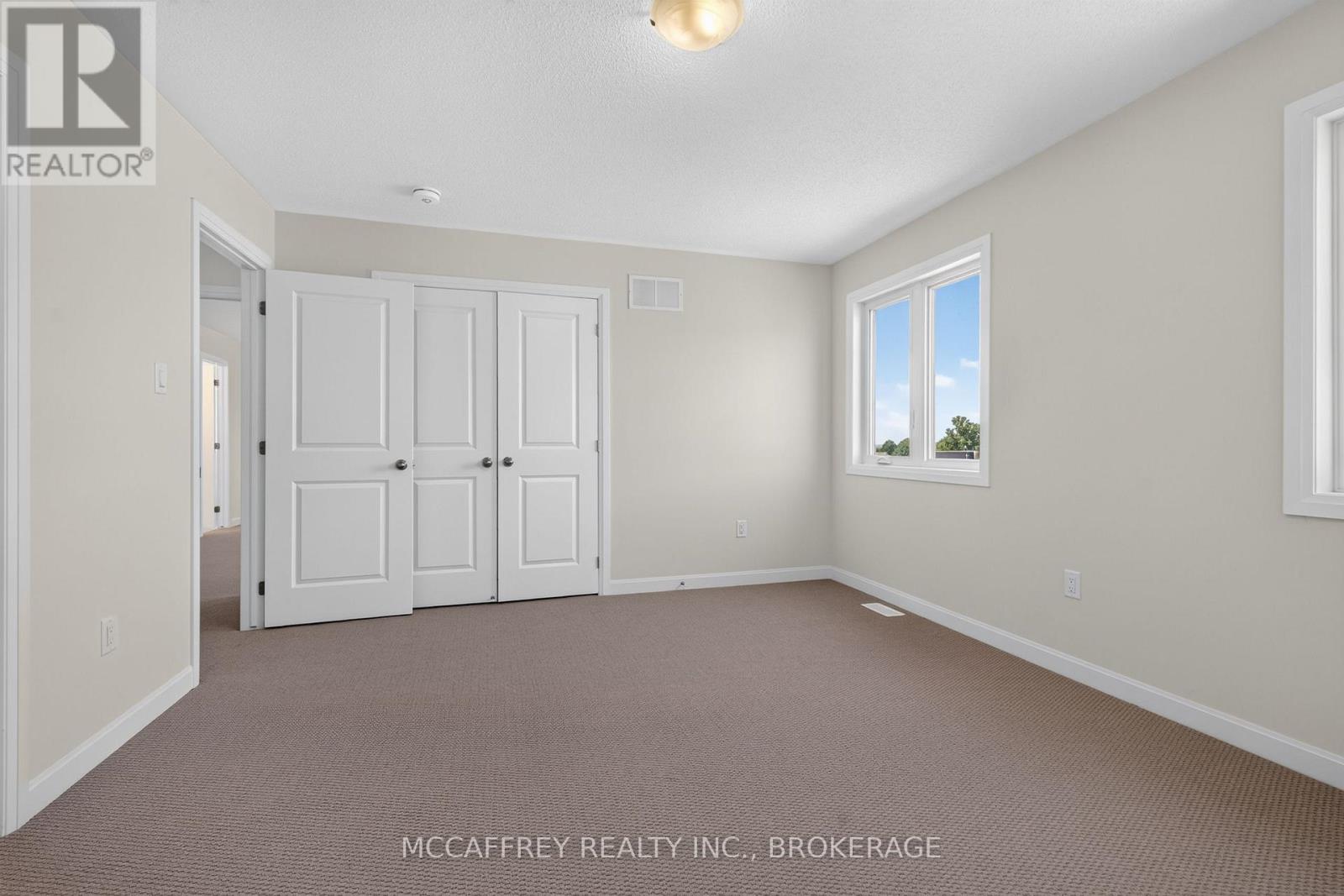 117 Windermere Boulevard Property Photo 32