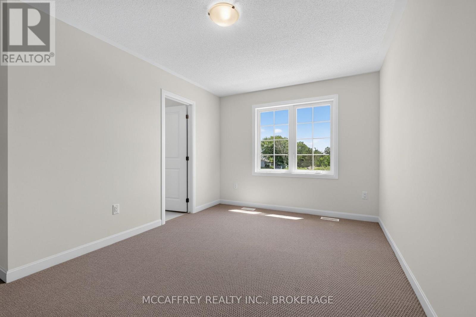 117 Windermere Boulevard Property Photo 37