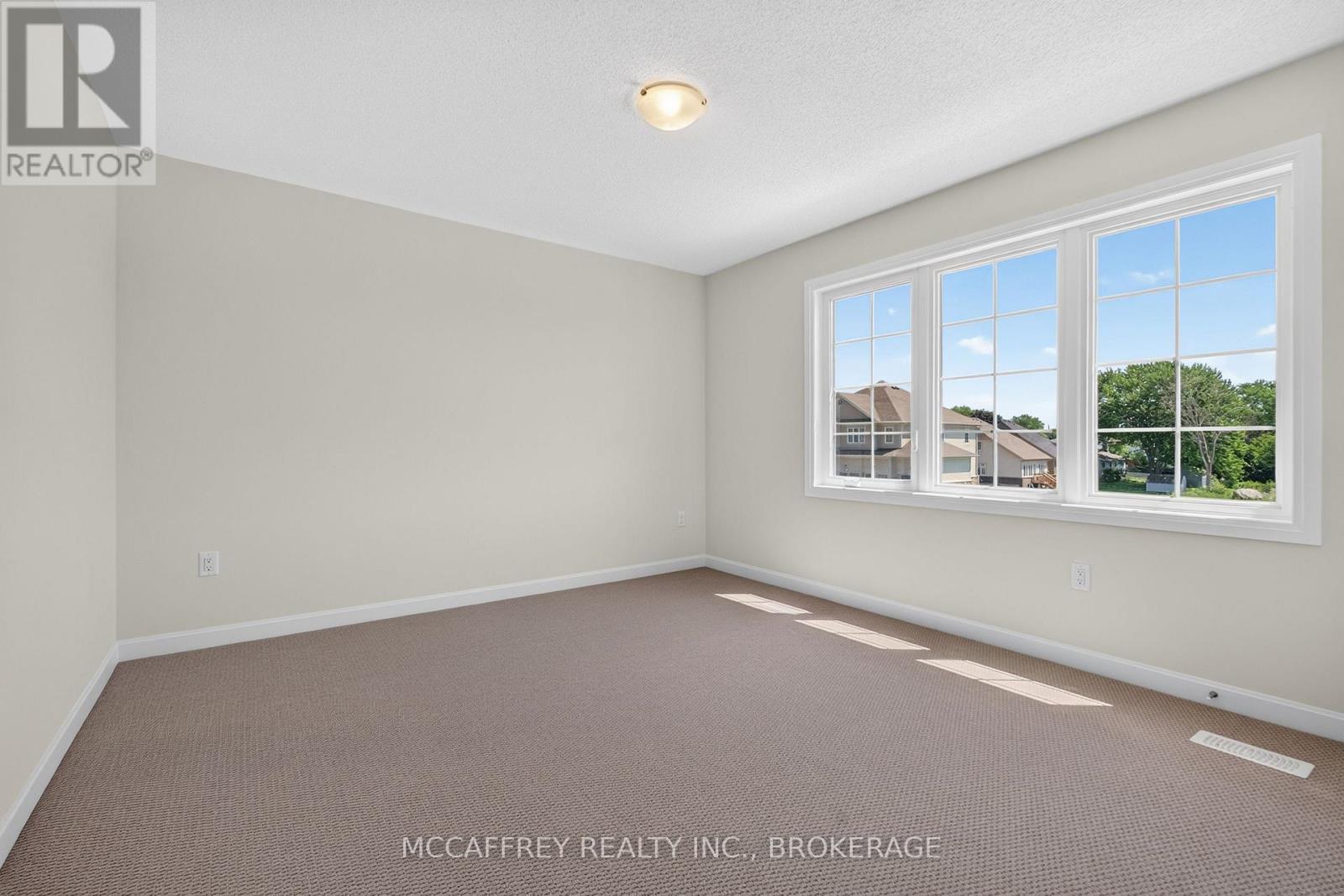 117 Windermere Boulevard Property Photo 41