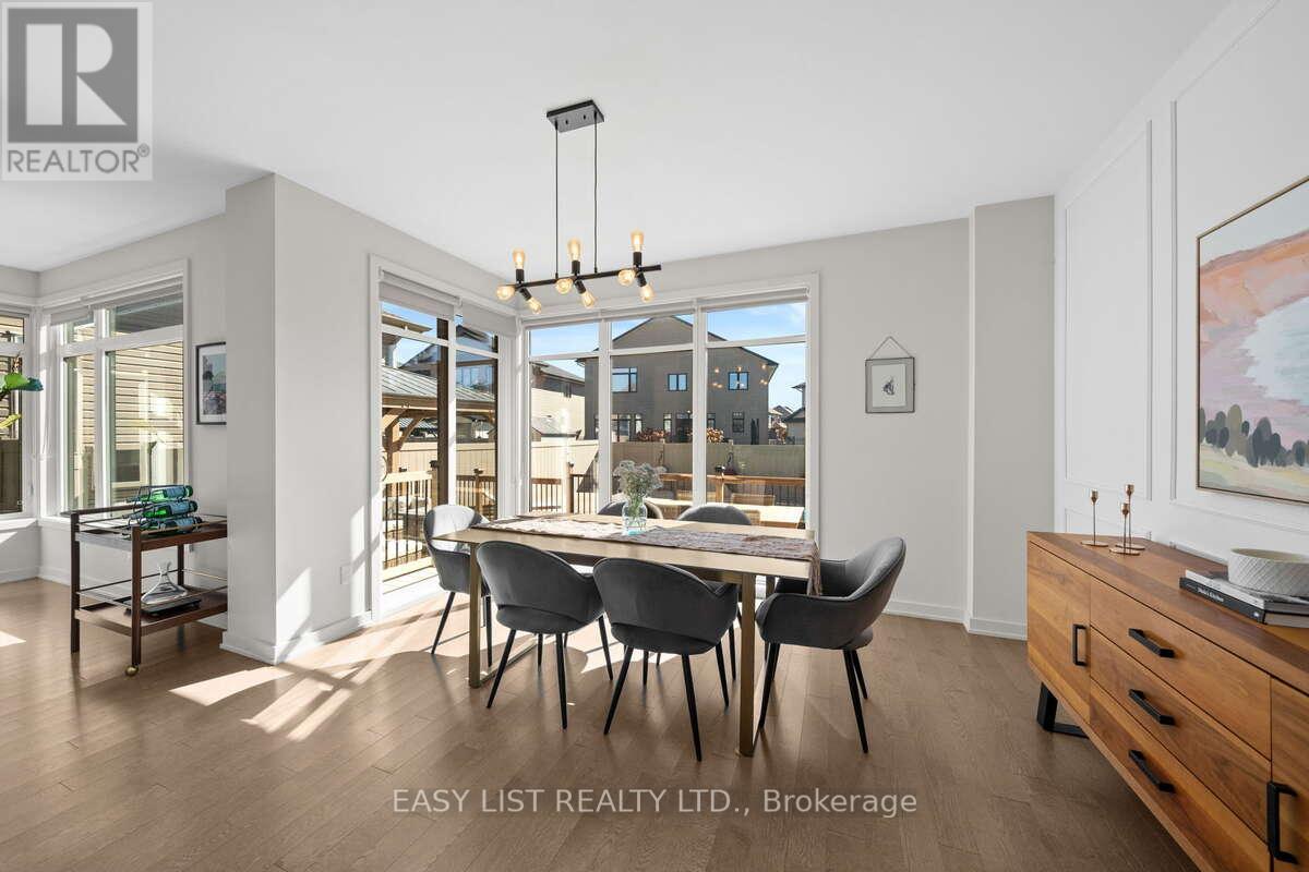 775 Carnelian Crescent Property Photo 12