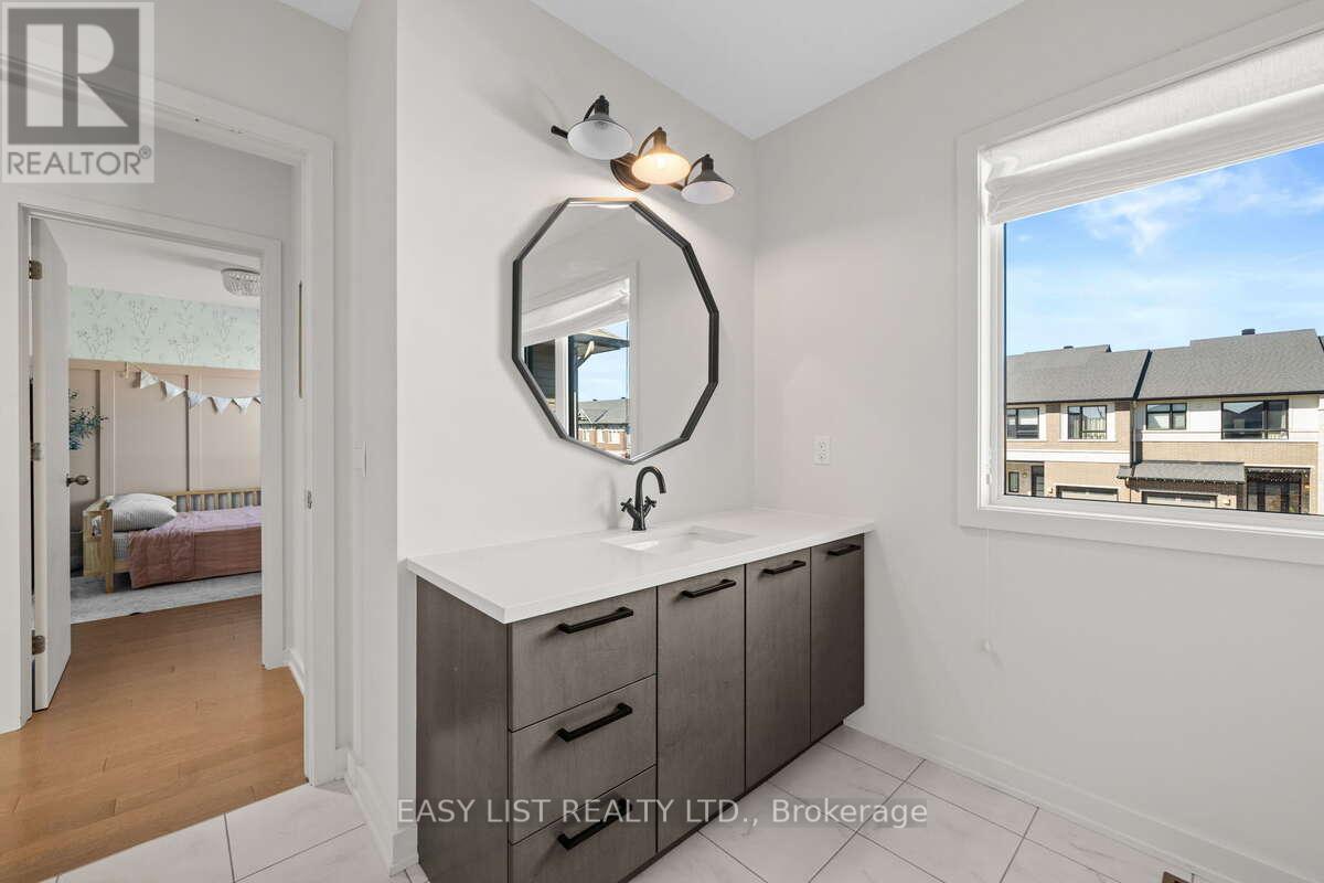 775 Carnelian Crescent Property Photo 37