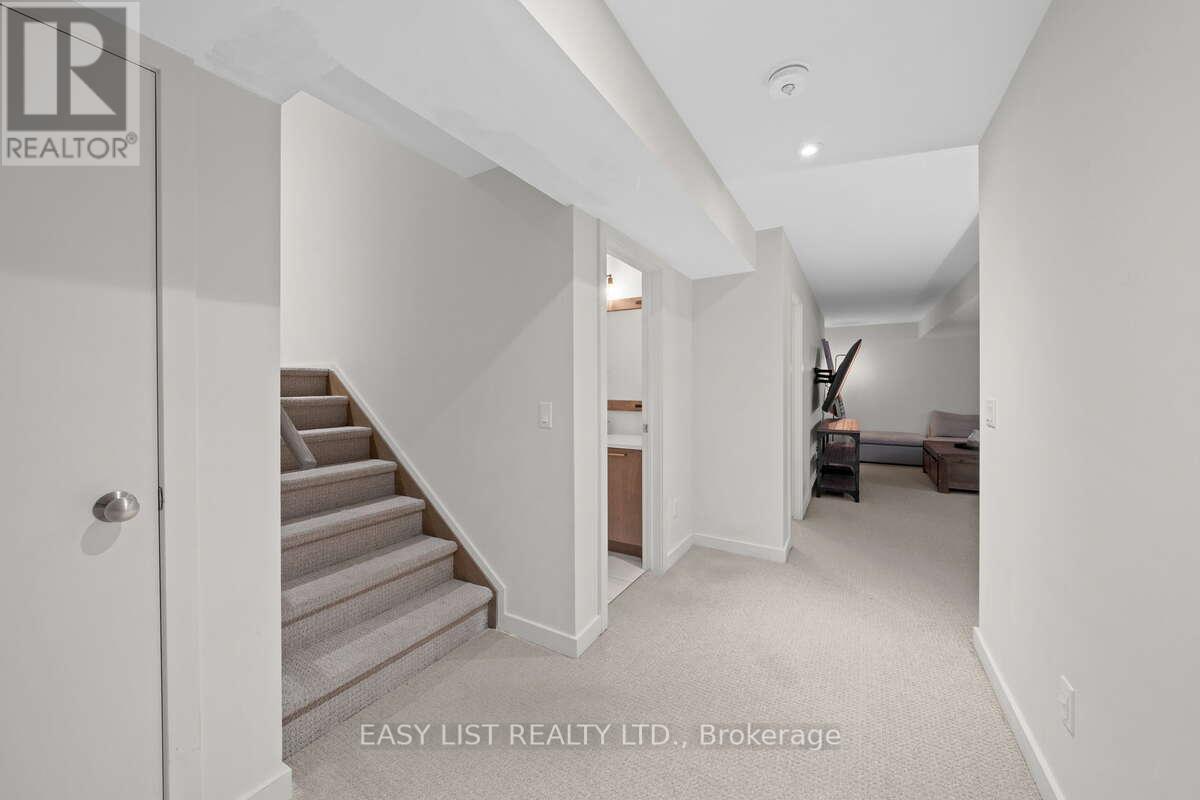 775 Carnelian Crescent Property Photo 39