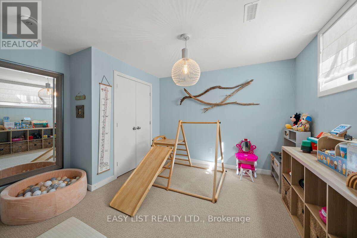 775 Carnelian Crescent Property Photo 43