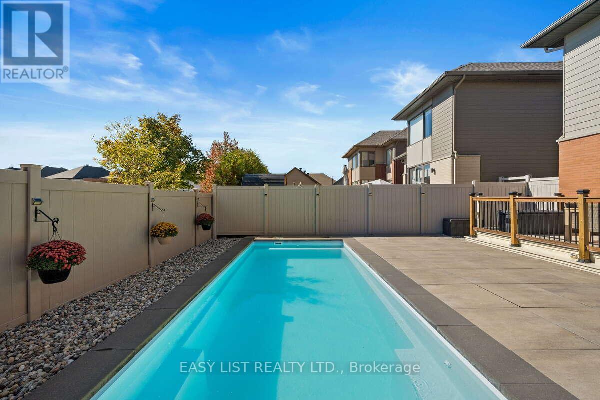 775 Carnelian Crescent Property Photo 50