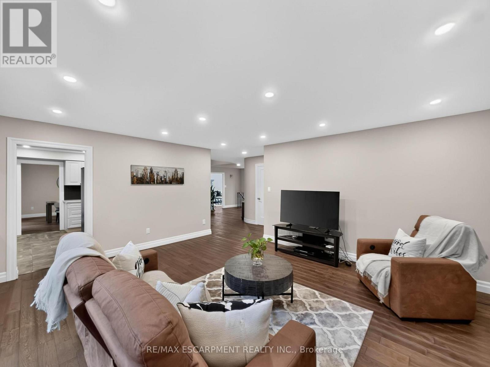 12 Sundrop Court Property Photo 19