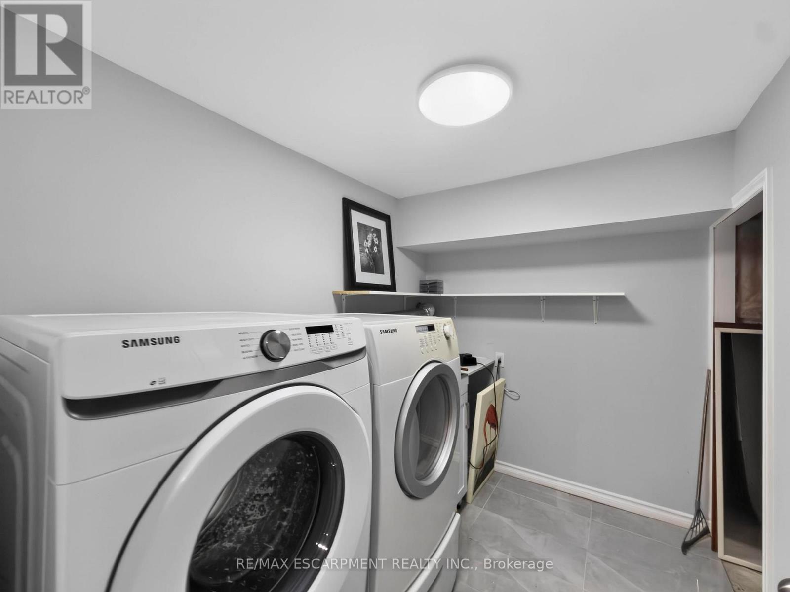 12 Sundrop Court Property Photo 45