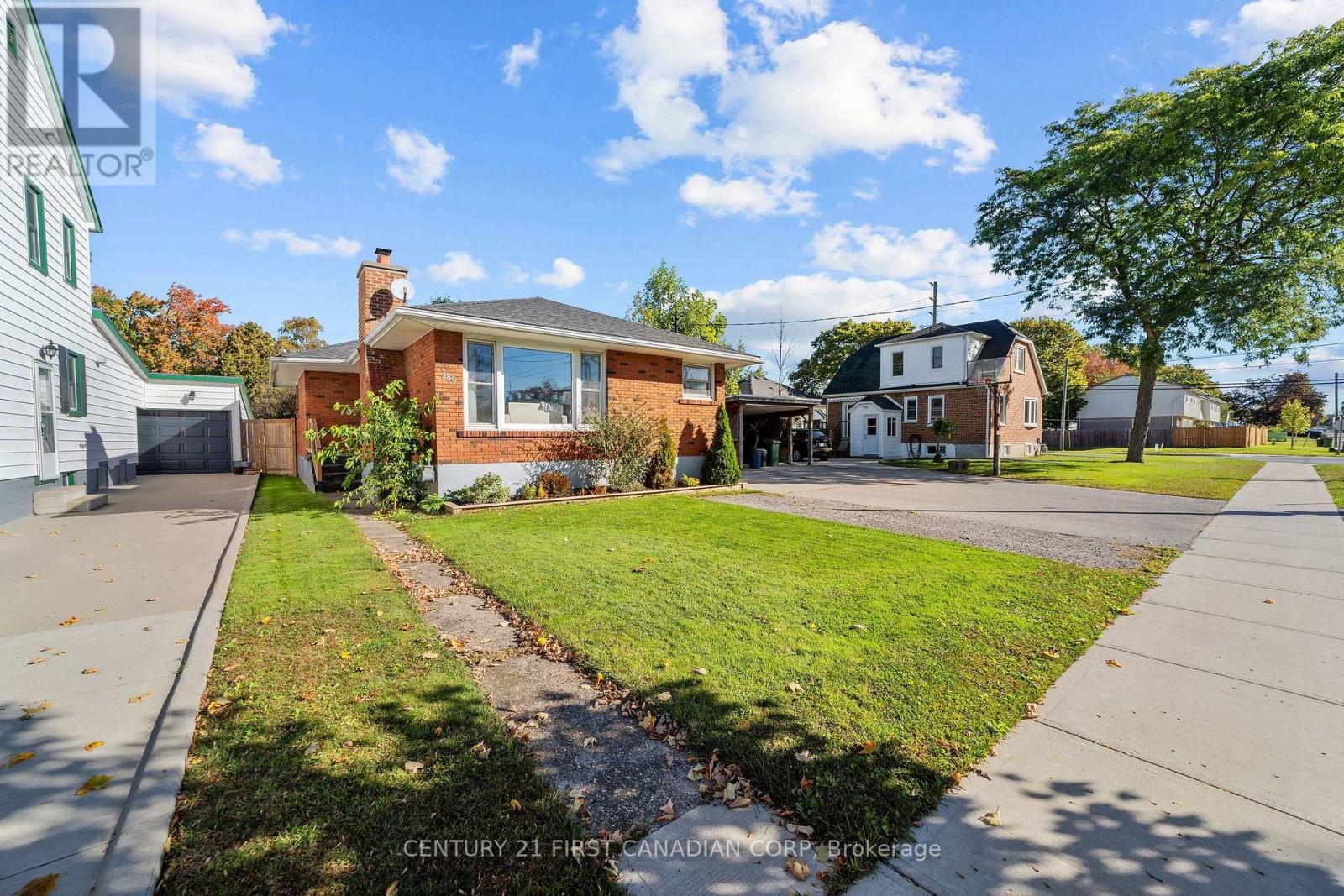 180 FOREST AVENUE Property Photo 1