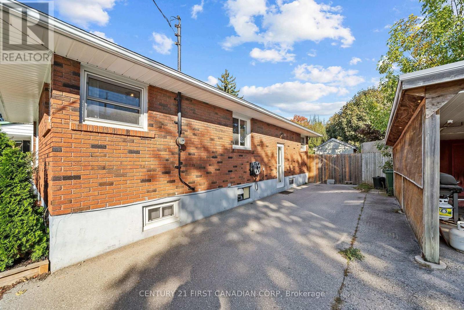 180 Forest Avenue Property Photo 4
