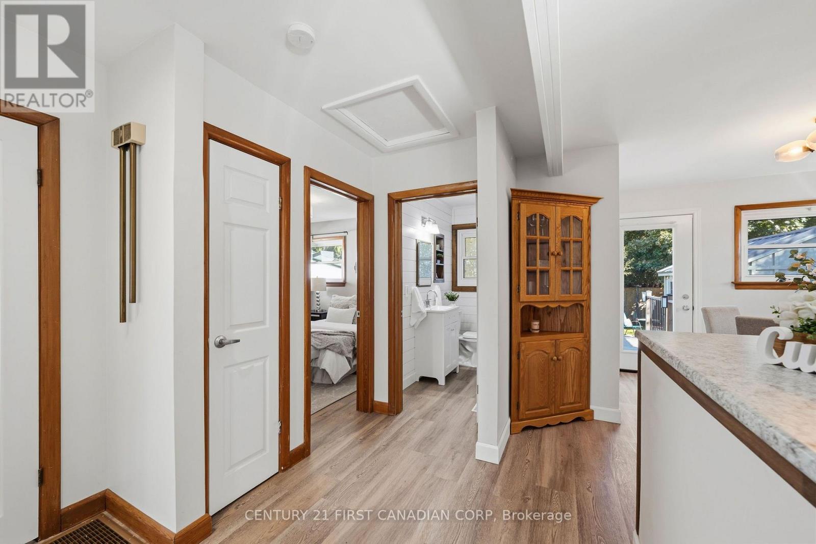 180 Forest Avenue Property Photo 7