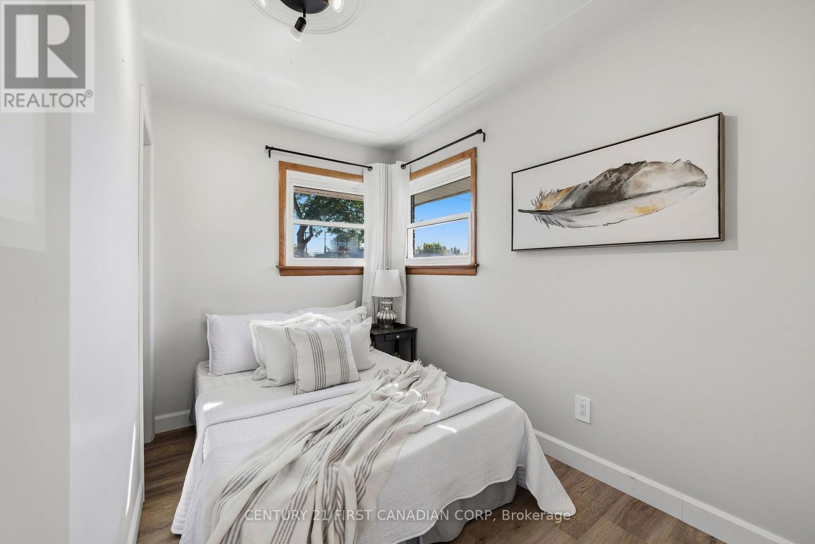 180 Forest Avenue Property Photo 15