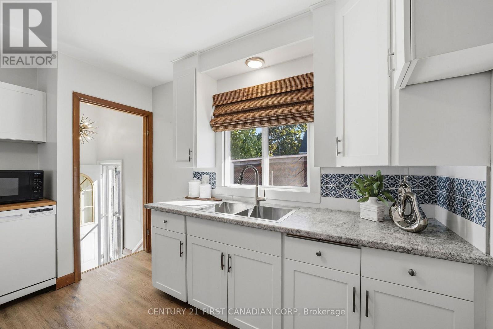180 Forest Avenue Property Photo 18