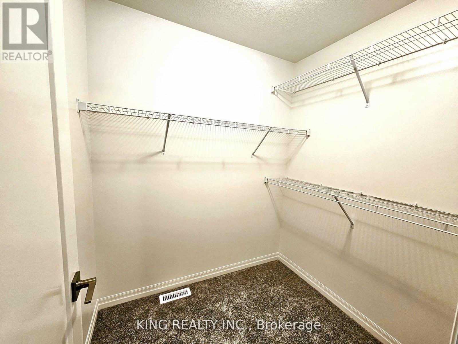 214 Renaissance Drive Property Photo 15