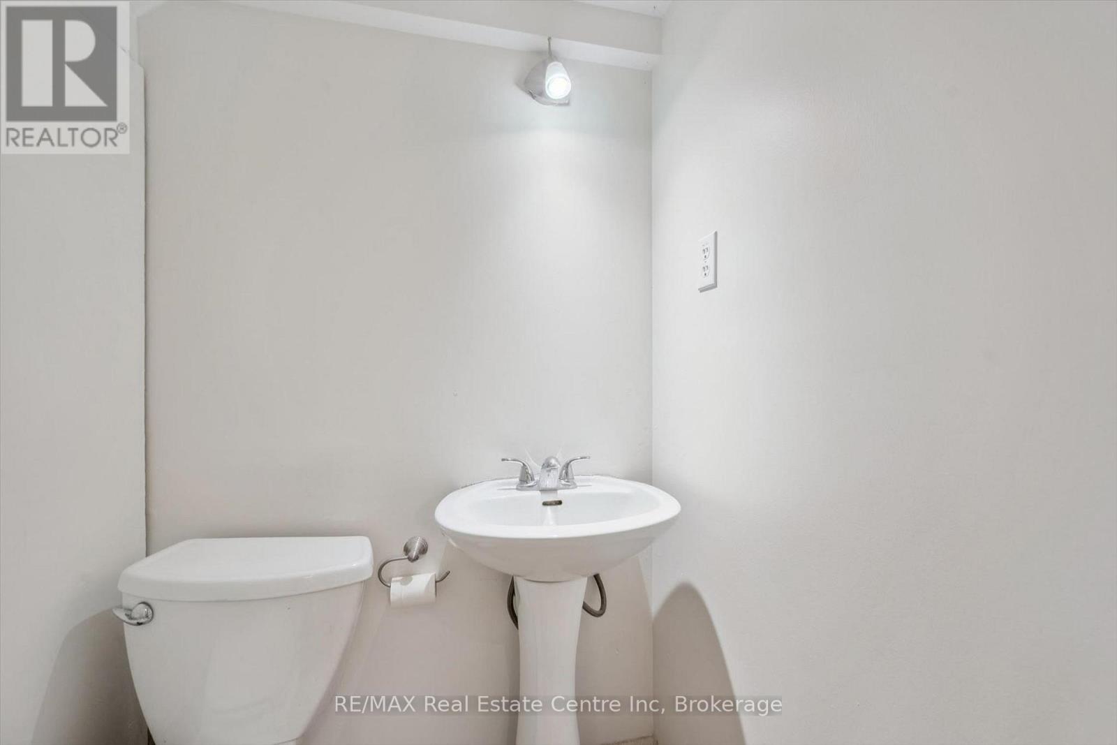 277 Kathleen Street Property Photo 19