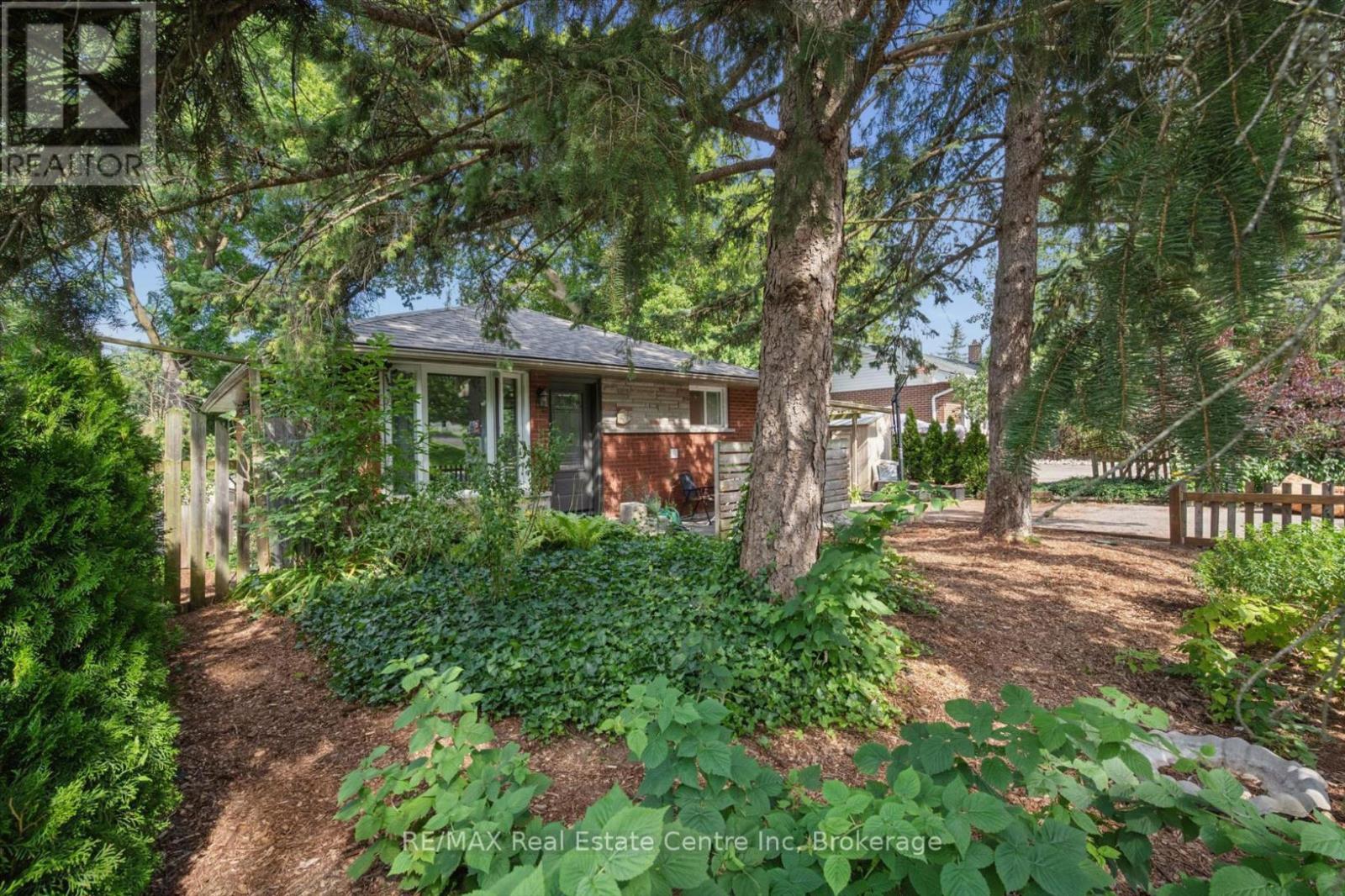 277 Kathleen Street Property Photo 26
