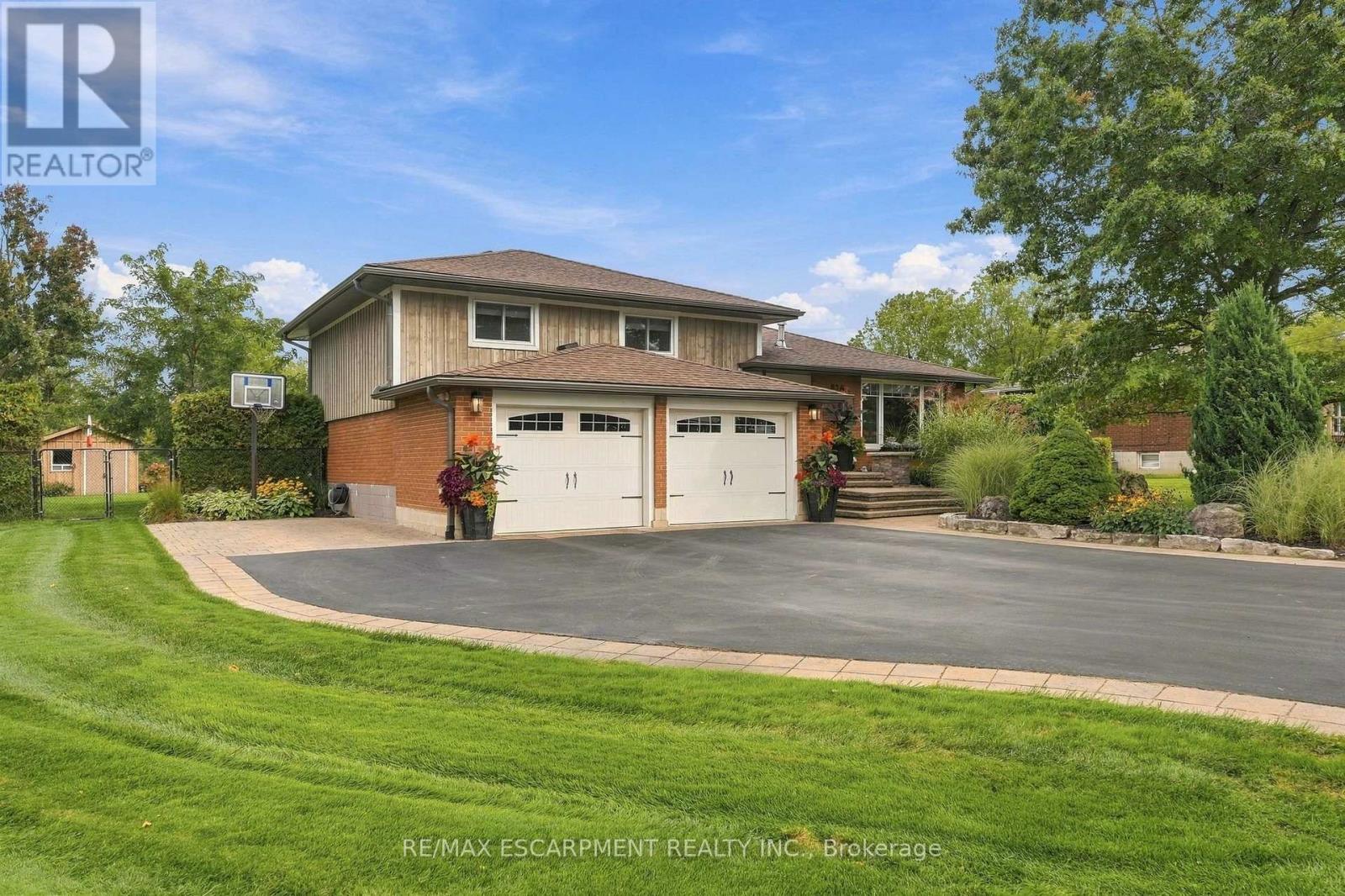 826 Millgrove Side Road Property Photo 2