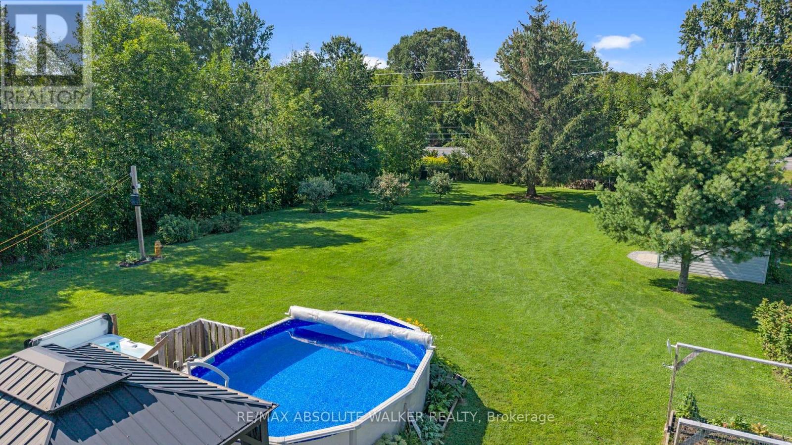 331 Wolfe Crescent Property Photo 28