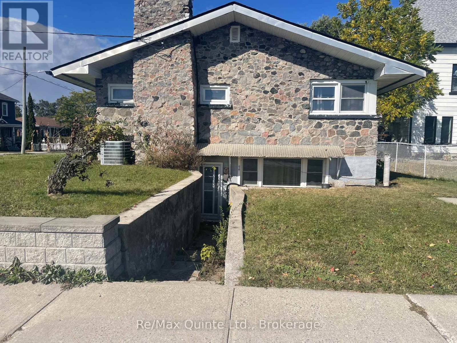 1 Lorne Avenue Property Photo 3