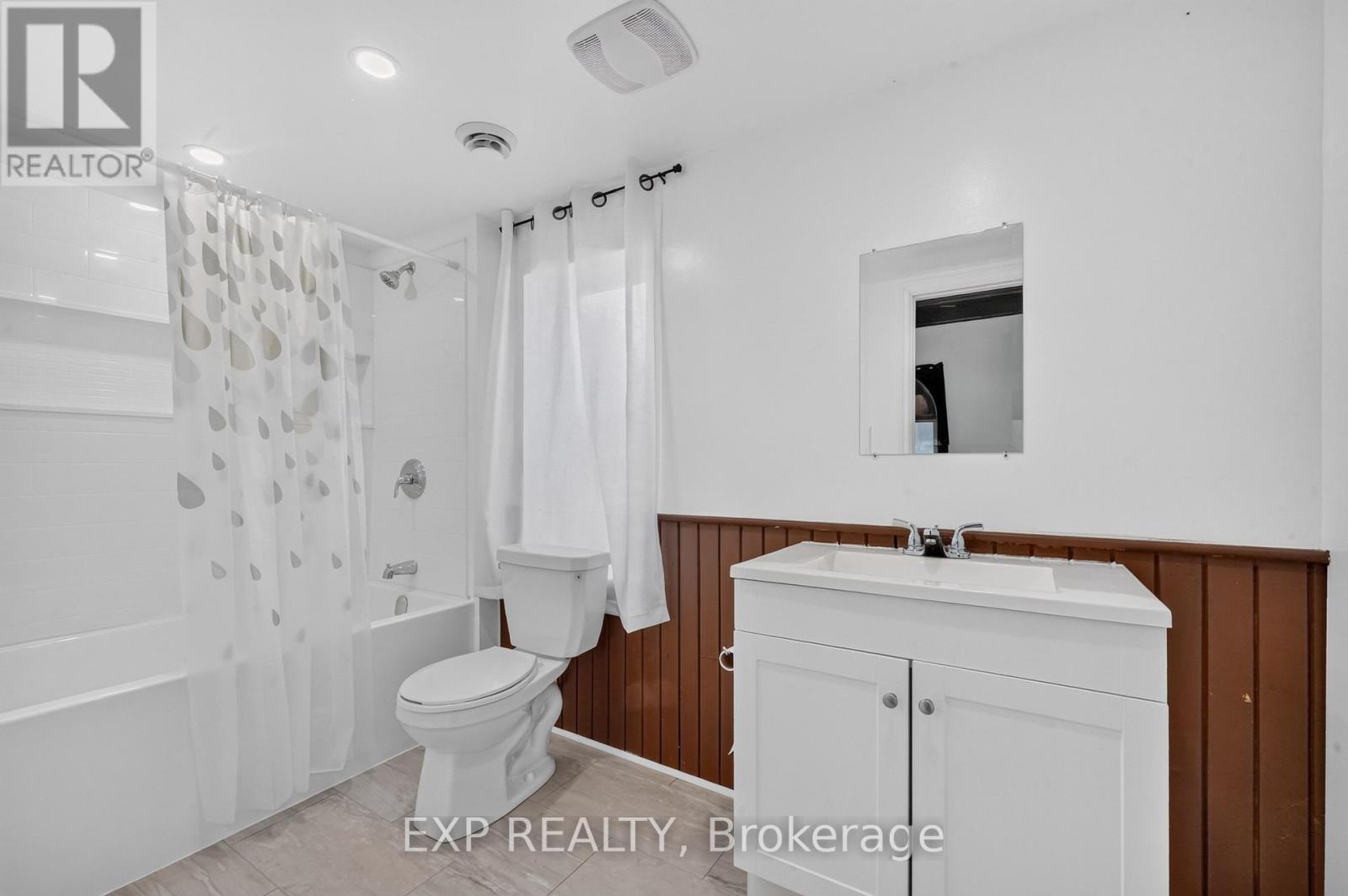 6330 County Rd 10 Line Property Photo 23