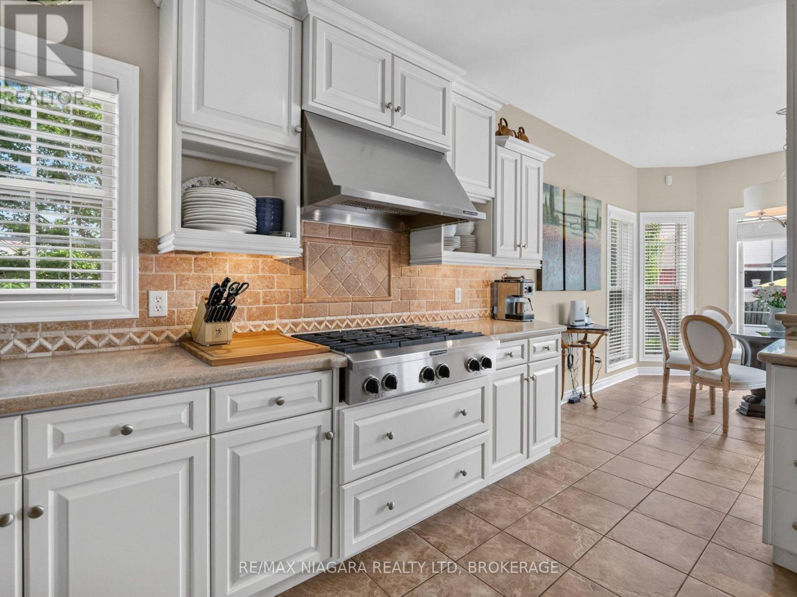 375 Jasmine Court Property Photo 10
