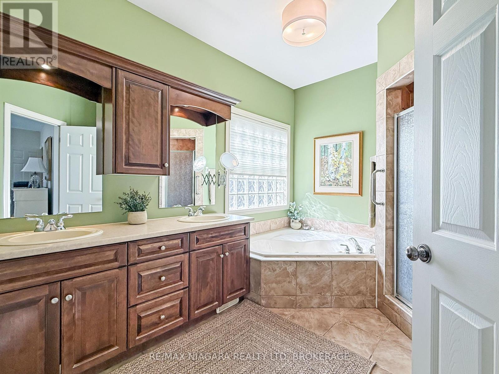 375 Jasmine Court Property Photo 24