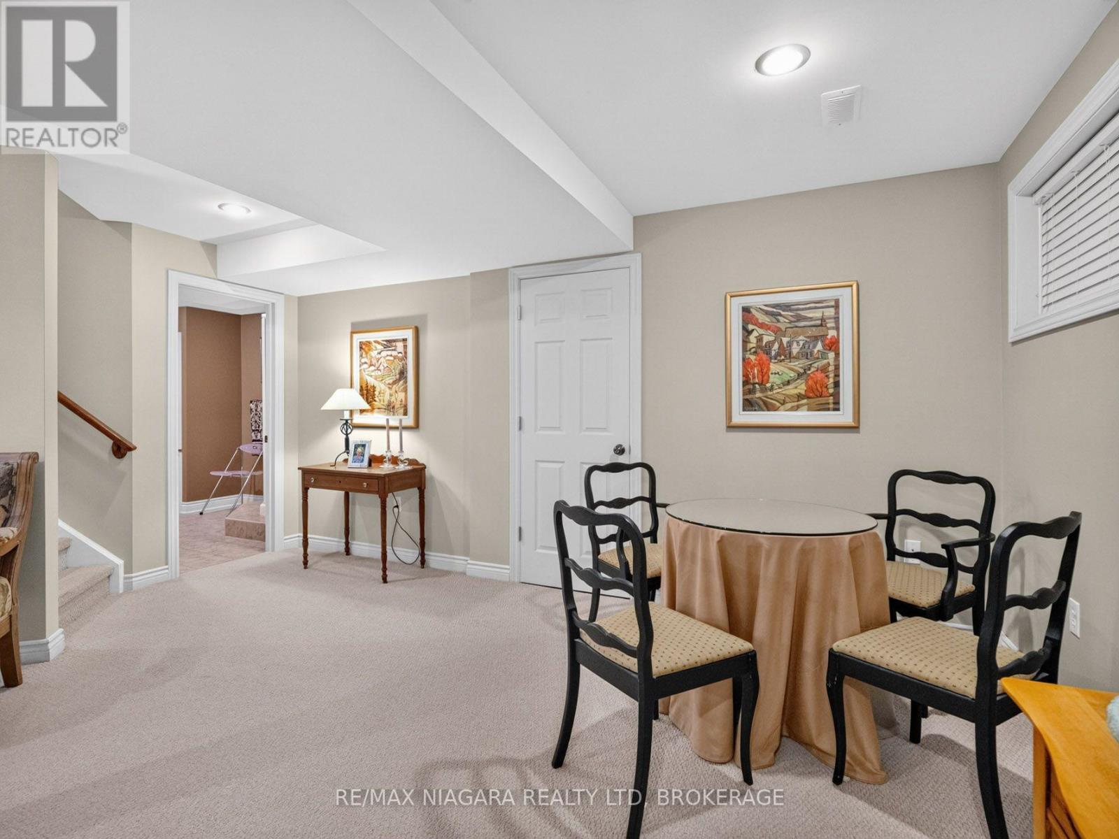 375 Jasmine Court Property Photo 34