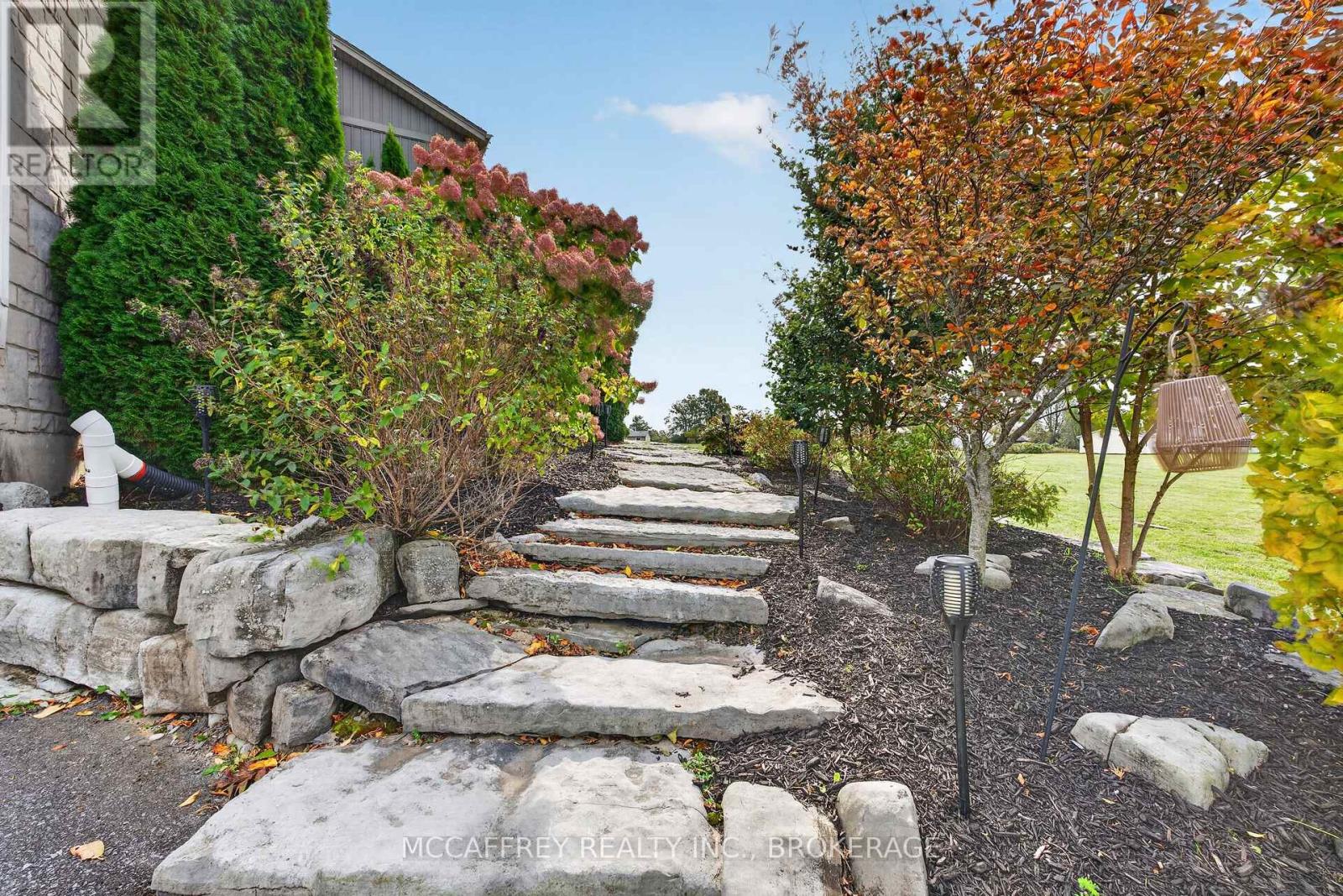 4012 Sydenham Road Property Photo 4