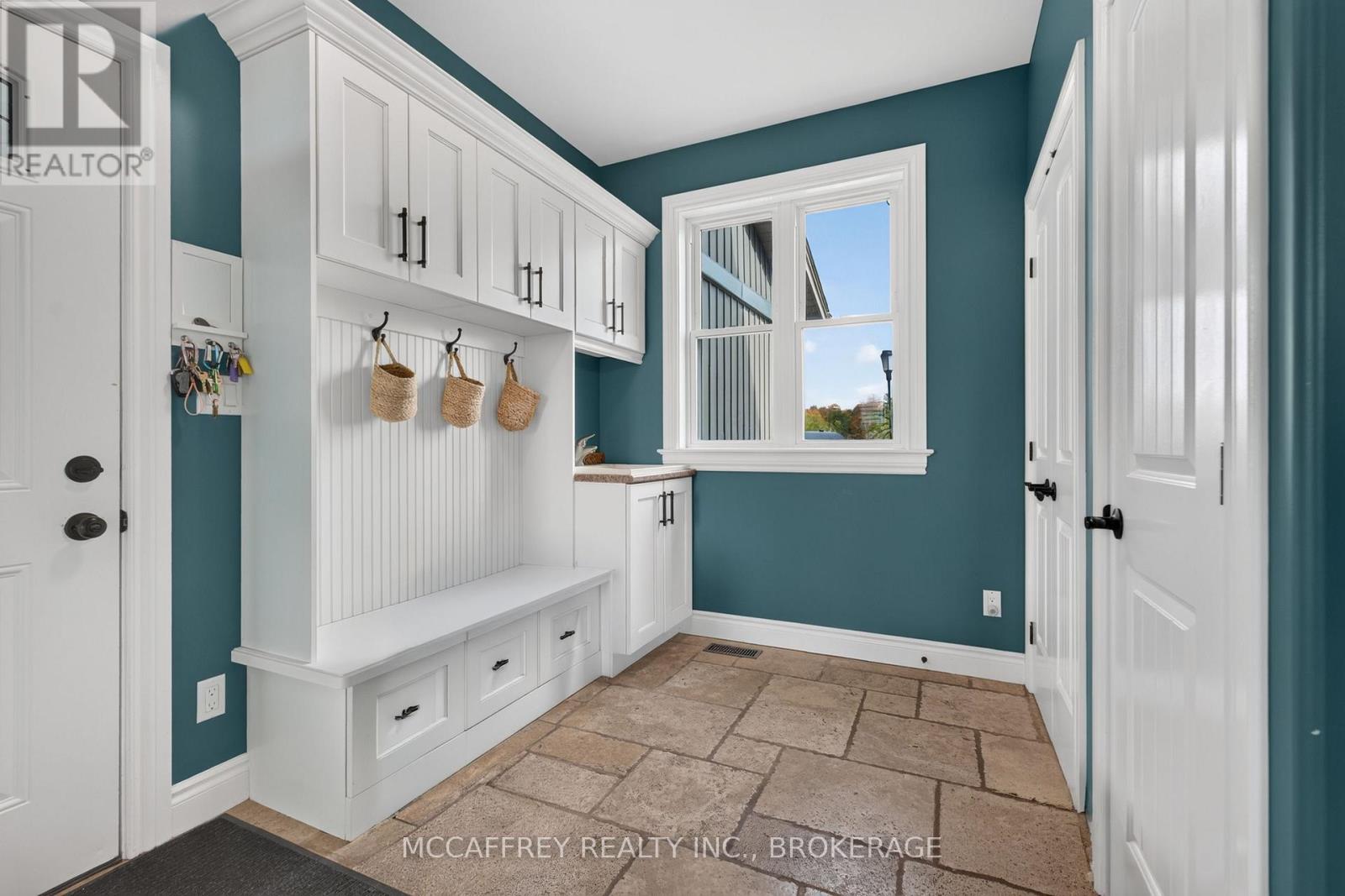 4012 Sydenham Road Property Photo 19