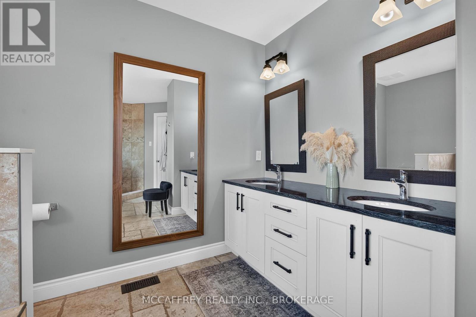 4012 Sydenham Road Property Photo 21