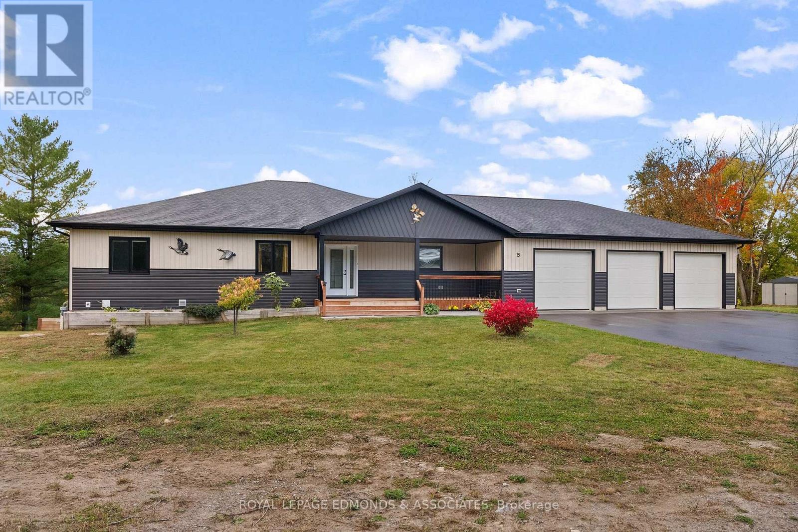 15 Hannah Street Property Photo 1