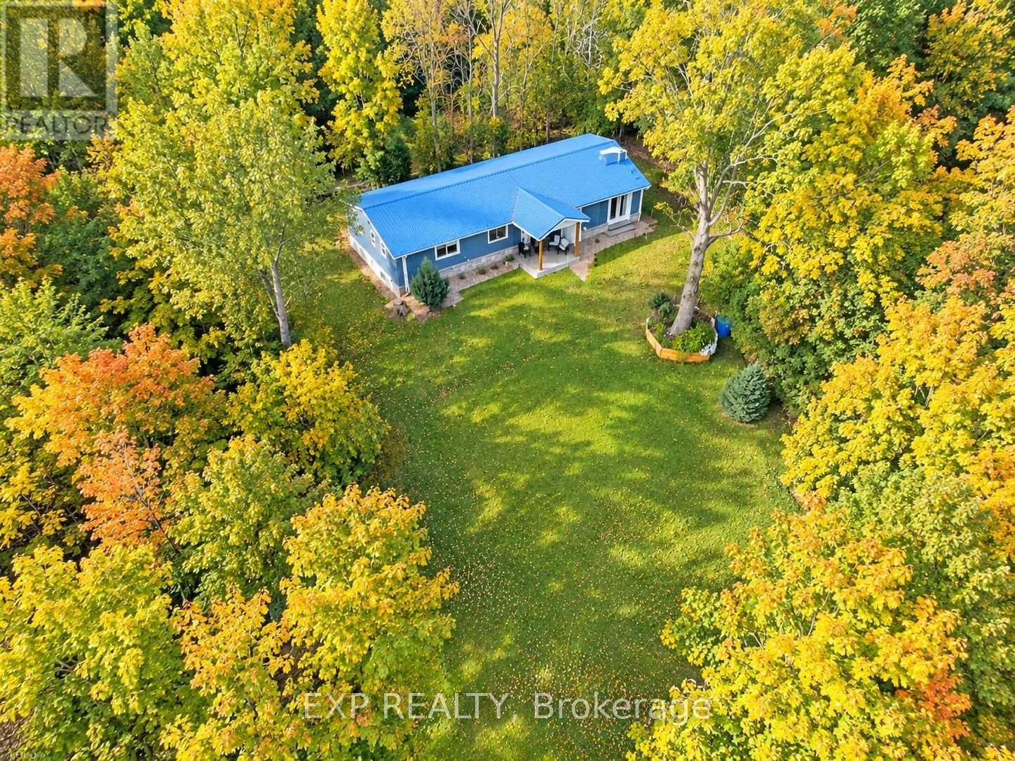 485525 30th Side Road S Property Photo 2