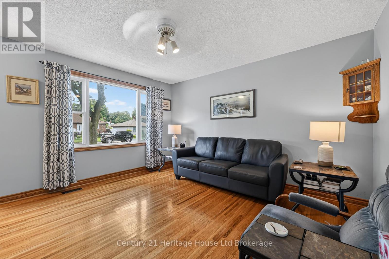 209 Butler Street Property Photo 2