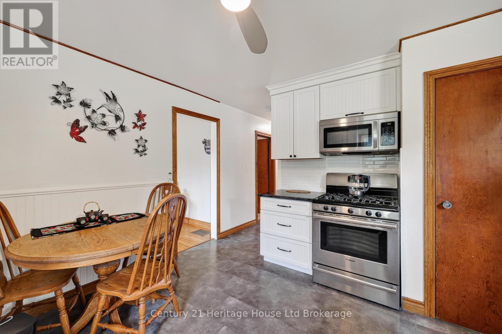 209 Butler Street Property Photo 12